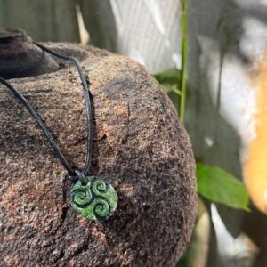 31bd4ab6-48f5-4fba-8c90-0bbfdd89a9a5 Necklace #25